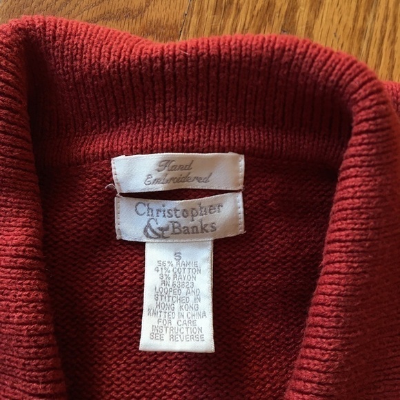 Rust colored zip up hand embroidered sweater - Picture 4 of 5